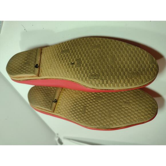KJ Women's Soft Red Leather Closed Slip On Flats Sz 6 Good Condition - Picture 3 of 3